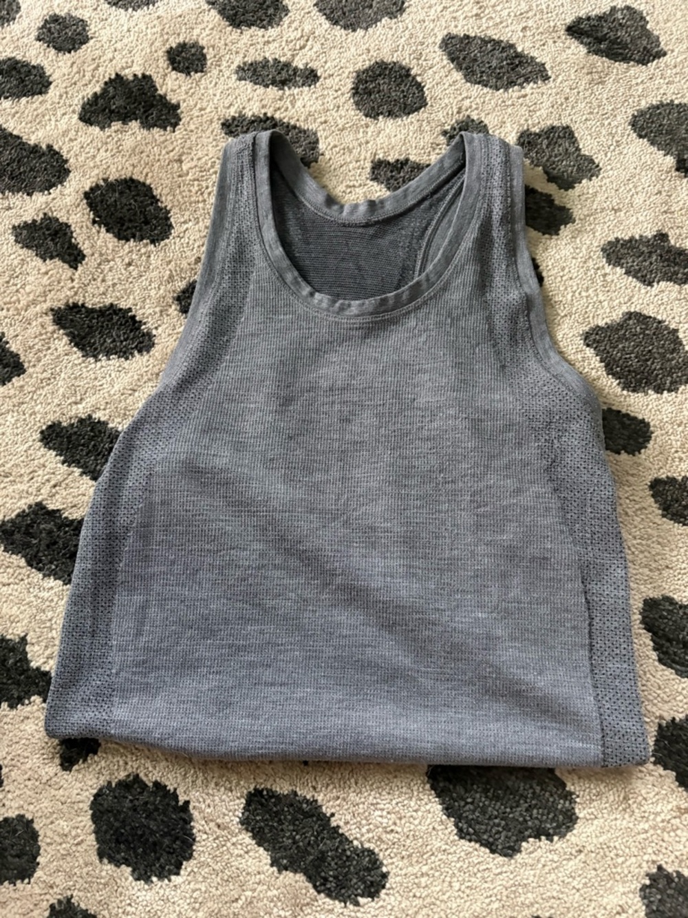 Gray Knit Tank Top - Brand:lululemon